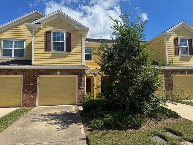 6798 Roundleaf Dr in Jacksonville, FL - Building Photo - Building Photo