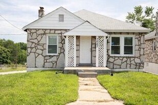 7047 Lena Ave in St. Louis, MO - Building Photo