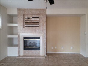 8501 Sherwood Park Dr in Las Vegas, NV - Building Photo - Building Photo