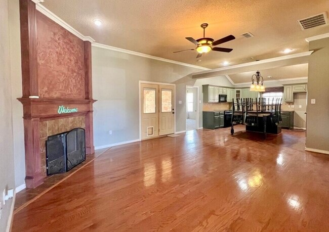 6805 36th St in Lubbock, TX - Foto de edificio - Building Photo