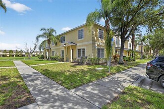 10737 Keys Gate Dr in Riverview, FL - Building Photo - Building Photo