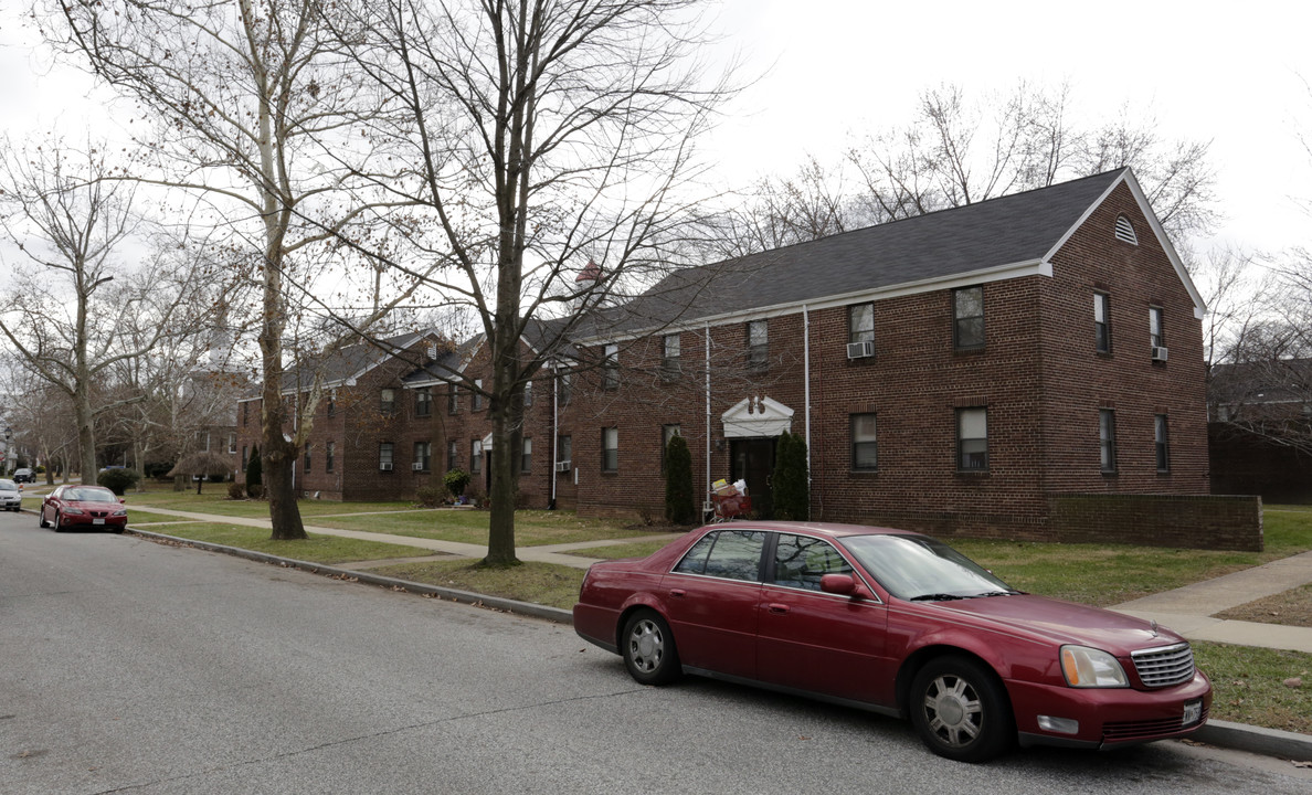 Dunmanway Apartments in Dundalk, MD - Foto de edificio