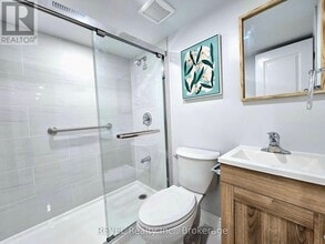 7897 Hackberry Trl in Niagara Falls, ON - Building Photo - Building Photo