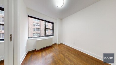 405 E 56th St in New York, NY - Building Photo - Building Photo
