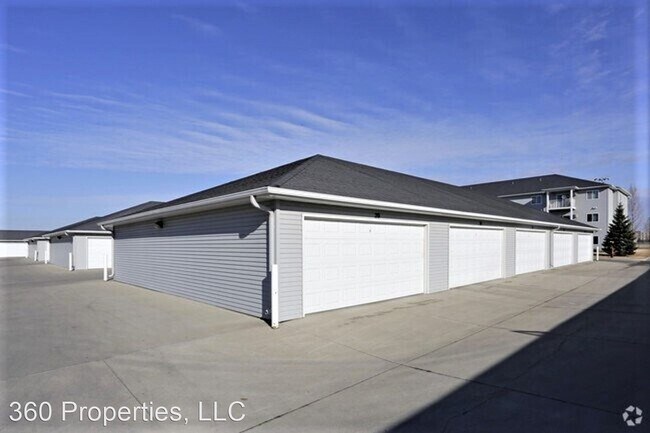 4431 Calico Dr S in Fargo, ND - Building Photo - Building Photo