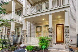 1141 Louise St in Houston, TX - Foto de edificio - Building Photo