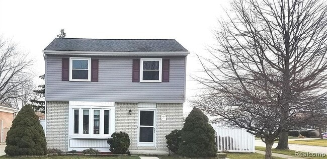 32175 Covington Rd in Brownstown Township, MI - Building Photo - Building Photo