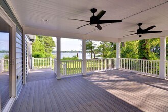 200 Olde Pond Ln in Yorktown, VA - Building Photo - Building Photo