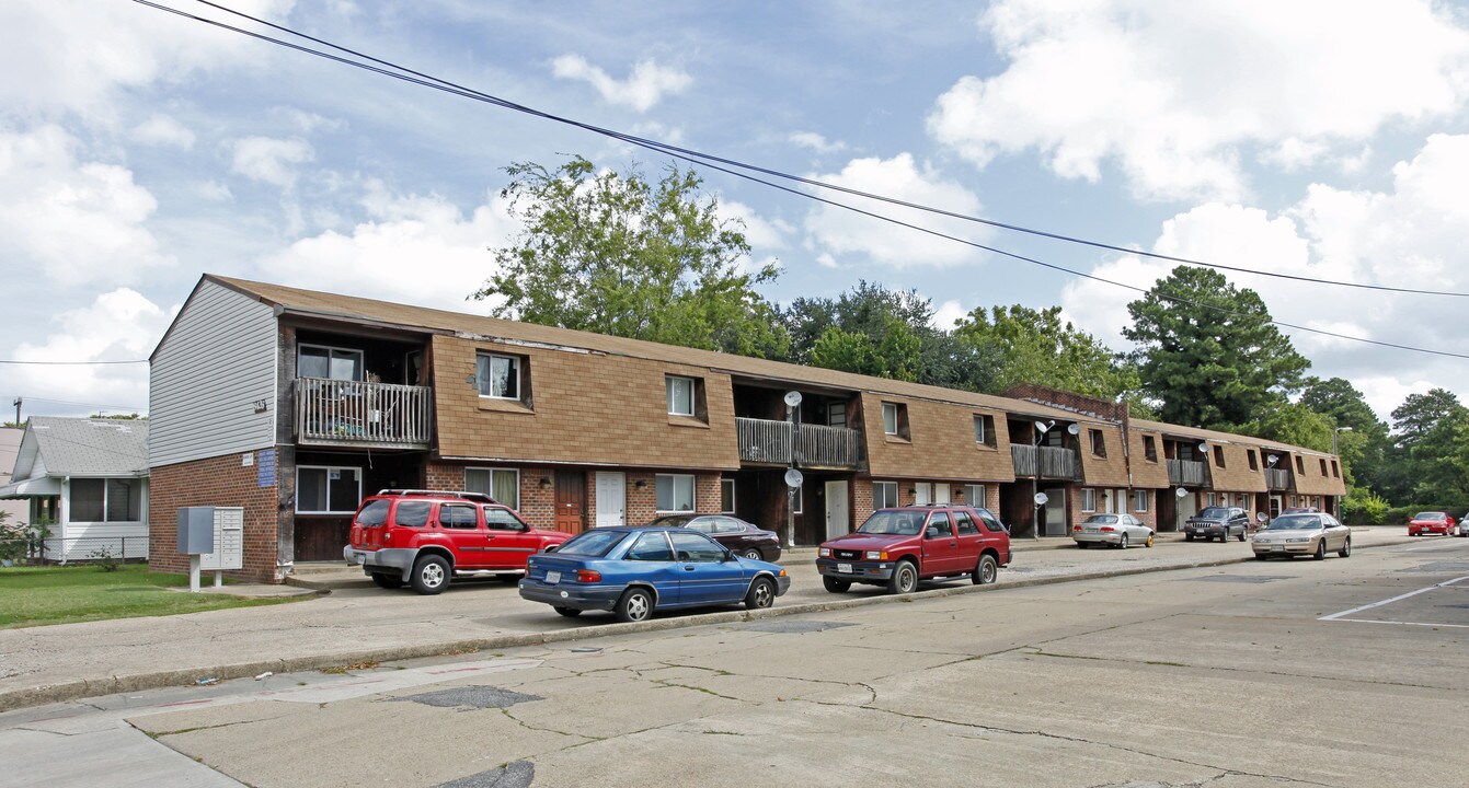 Sunrise Apartments in Norfolk, VA - Foto de edificio