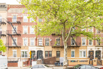 2173 Pacific Street in Brooklyn, NY - Foto de edificio - Building Photo