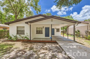 8307 N Elmer St, Unit 5B-141 in Tampa, FL - Building Photo
