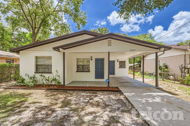 8307 N Elmer St in Tampa, FL - Building Photo - Building Photo