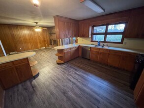 1823 Amberhill Ln in Charlotte, NC - Building Photo - Building Photo