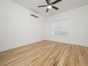 3803 Lexington Dr in Raleigh, NC - Foto de edificio - Building Photo