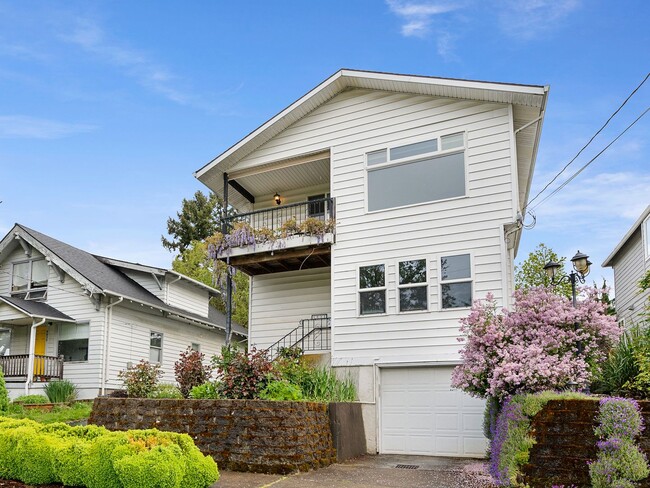 9831 N Edison St in Portland, OR - Building Photo - Building Photo