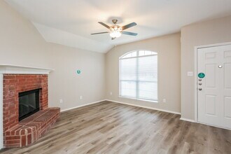 1748 Cansler Ln in Lancaster, TX - Building Photo - Building Photo