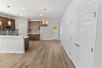 804 W Huntington St in Beeville, TX - Building Photo - Building Photo