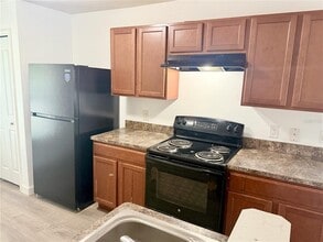 5325 Ocarina Rd in North Port, FL - Building Photo - Building Photo