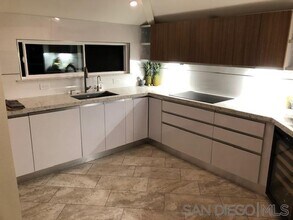 1772 Guy St in San Diego, CA - Building Photo - Building Photo