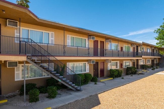 Mojave Breeze Apartments