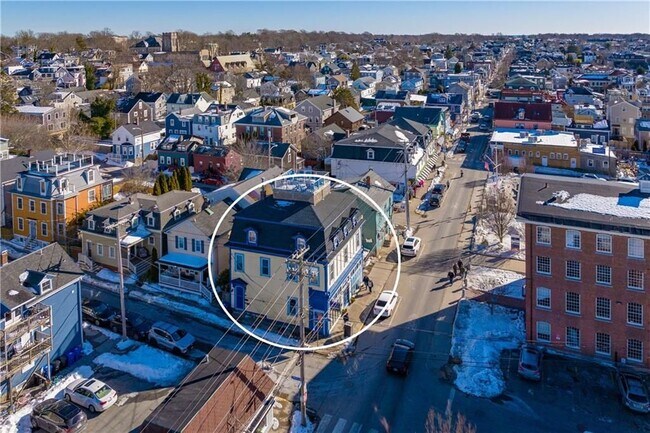 3 Howard St in Newport, RI - Foto de edificio - Building Photo