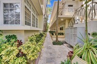 1340 Drexel Ave, Unit 407 in Miami Beach, FL - Building Photo - Building Photo