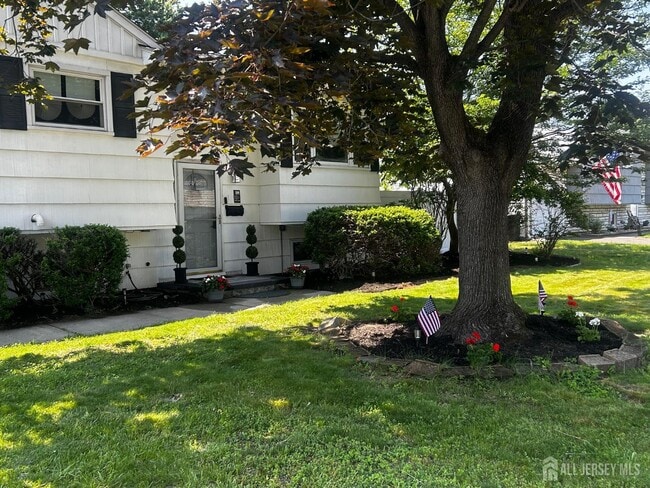 property at 119 Cindy Ct