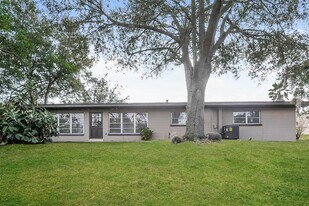 1139 Circle Dr in Lake Wales, FL - Building Photo