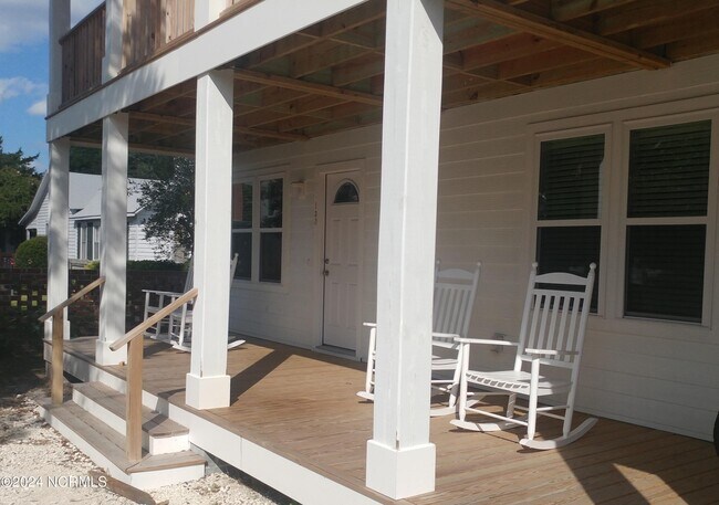 130 Sunset Ln in Beaufort, NC - Building Photo - Building Photo