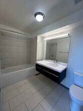 1877 N Milwaukee Ave, Unit 506 in Chicago, IL - Building Photo - Building Photo