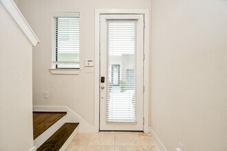 70 N Hutcheson St in Houston, TX - Building Photo - Building Photo