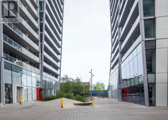 15-415 Baseball Pl in Toronto, ON - Building Photo - Building Photo