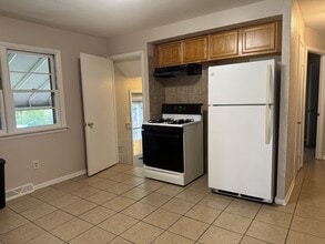 18106 Libby Rd in Maple Heights, OH - Building Photo - Building Photo