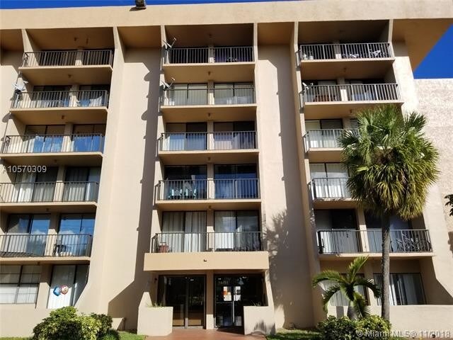 16751 NE 9th Ave-Unit -507 in Miami, FL - Building Photo
