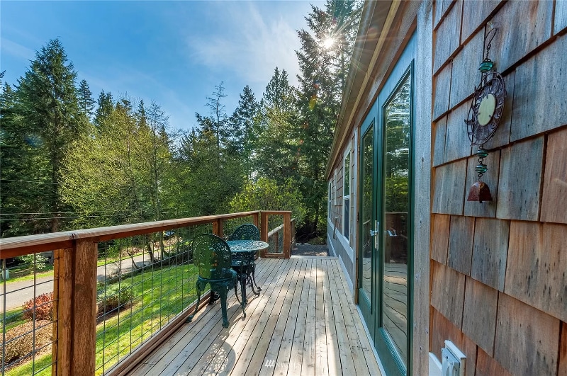 2905 Cedar Ave in Lummi Island, WA - Building Photo