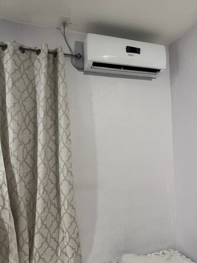 4181 NW 34th Way, Unit Apt G in Fort Lauderdale, FL - Building Photo - Building Photo