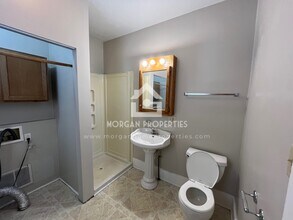1225 W Walnut St in Kokomo, IN - Foto de edificio - Building Photo