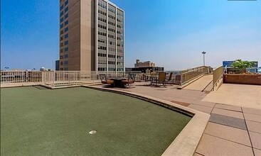 1101 Walnut St, Unit 707 in Kansas City, MO - Building Photo - Building Photo