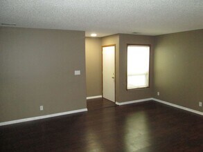 1725 Granada Ln in Lincoln, NE - Building Photo - Building Photo