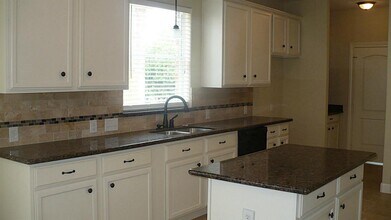 25134 Auburn Bend Dr in Spring, TX - Building Photo - Building Photo
