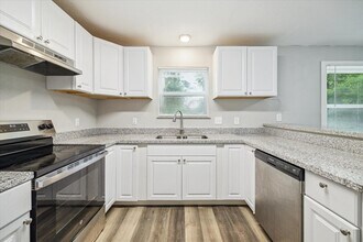 7426 Saunders Rd in Houston, TX - Building Photo - Building Photo