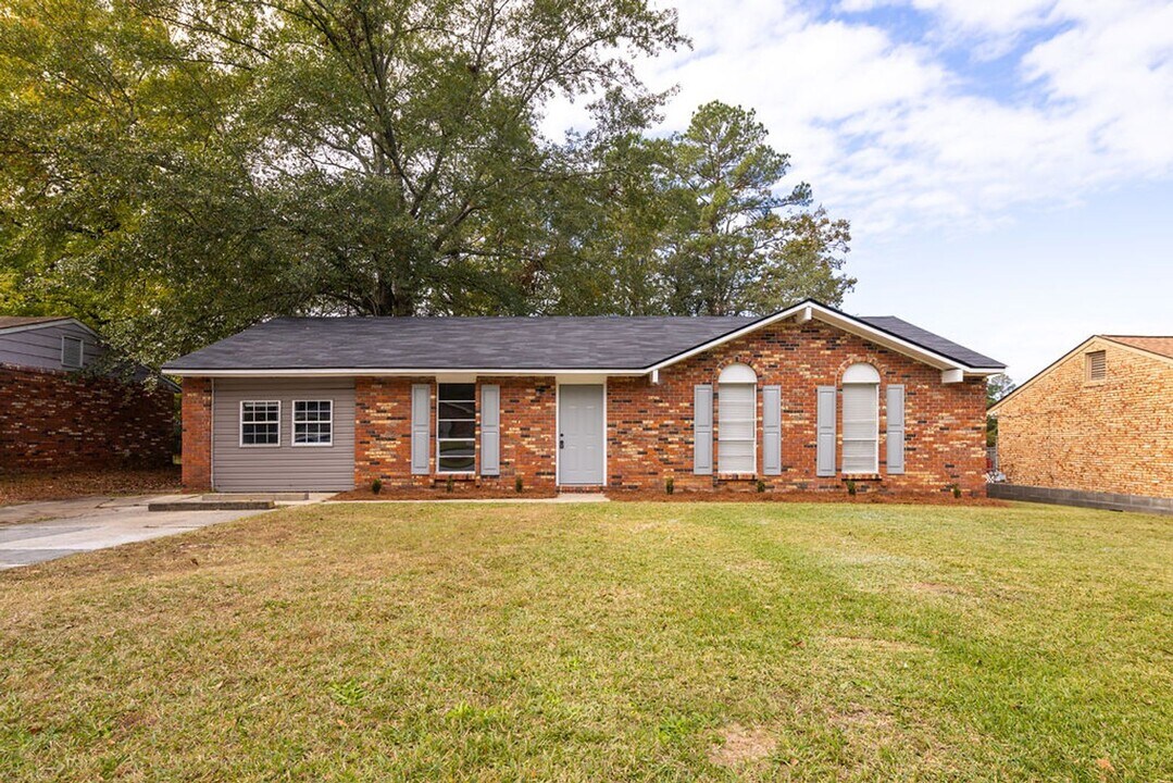 2855 Viking Dr in Columbus, GA - Foto de edificio