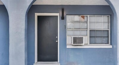 601 State Ave in Holly Hill, FL - Building Photo - Building Photo