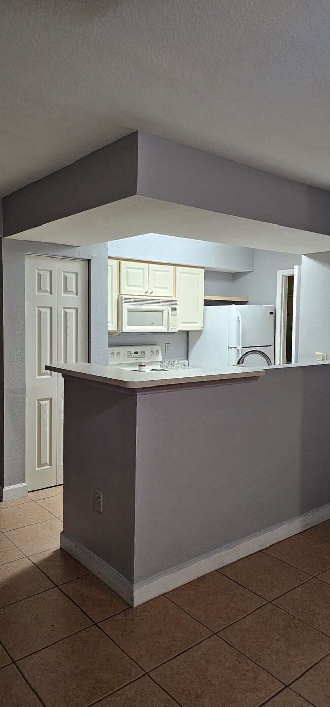 3004 Parkway Blvd, Unit 112 in Kissimmee, FL - Building Photo - Building Photo