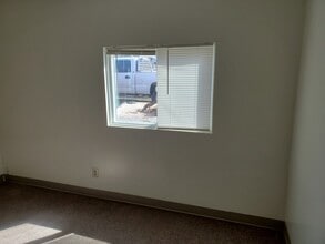 1518 T Ave in La Grande, OR - Building Photo - Building Photo