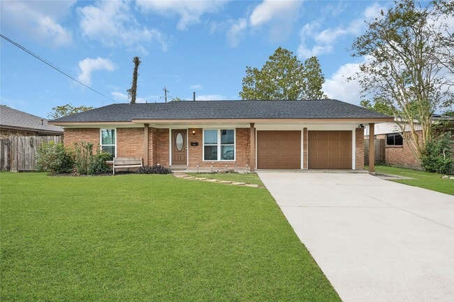 property at 470 Beresford St
