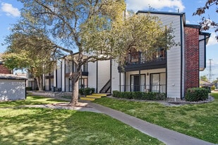 The Fielder in Austin, TX - Building Photo