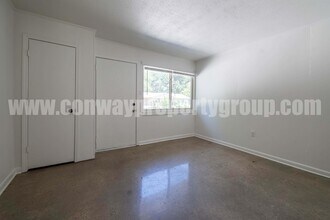 716 S Mitchell St in Conway, AR - Foto de edificio - Building Photo
