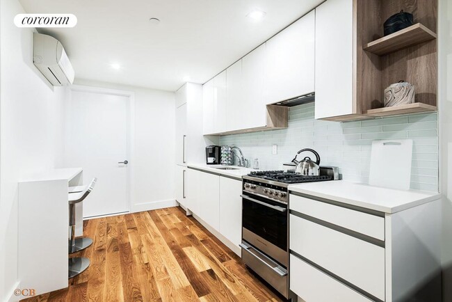 219 S 3rd St in Brooklyn, NY - Building Photo - Building Photo