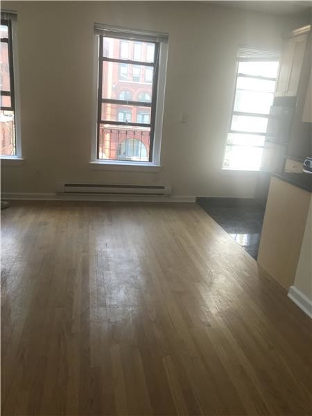 275 Mott St-Unit -5R in New York, NY - Foto de edificio - Building Photo